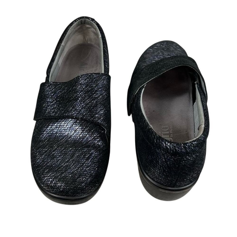 ALEGRIA | Black & Blue Metallic Printed Leather Slip-On With Cross Strap Shoes